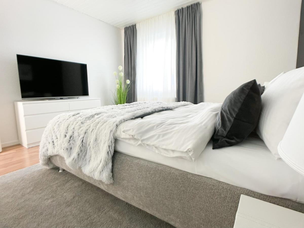 M-Style 01 Apartment Mit Terrasse Und Gasgrill, 24H Self-Check-In, Free Parking, Netflix Nürnberg Eksteriør billede